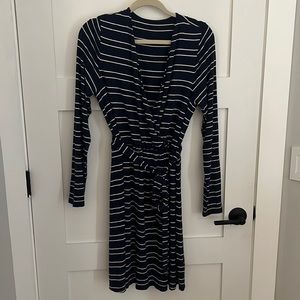 Vineyard vines dress